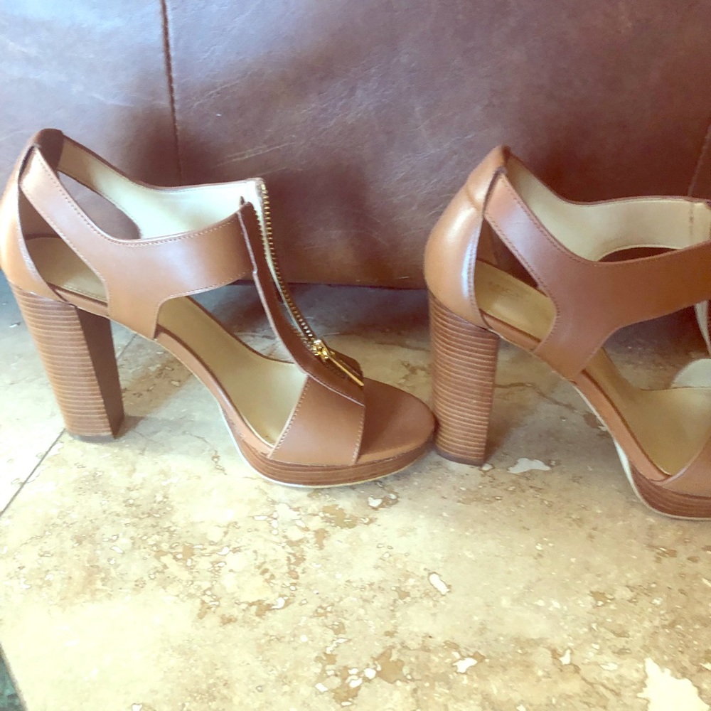 Michael Kors size 8 brand new heels